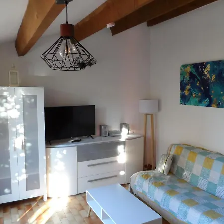 Сasa de vacaciones Maison Au Calme De La Pinede, Piscine, Et Farniente