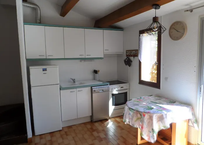 Σπίτι διακοπών Maison Au Calme De La Pinede, Piscine, Et Farniente